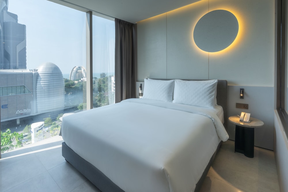 Deluxe, King Bed, Sea View