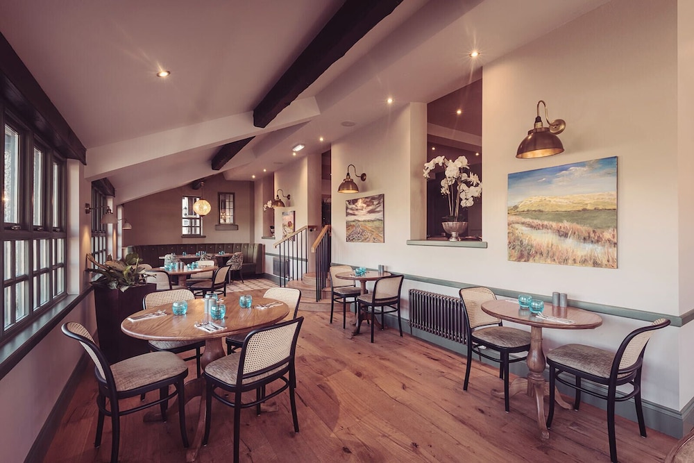 Longlands Inn And Restaurant 33/47
