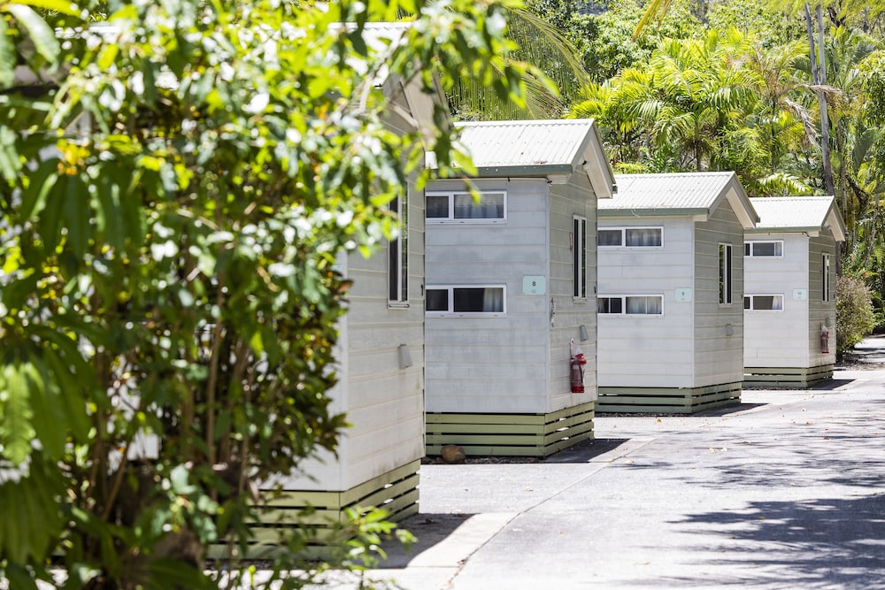 KIPARA TROPICAL RAINFOREST RETREAT 62/65