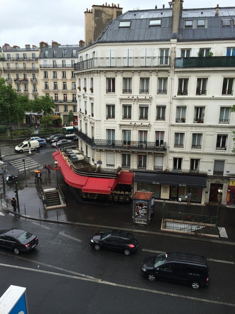 Hipotel Paris Voltaire Bastille 44/55