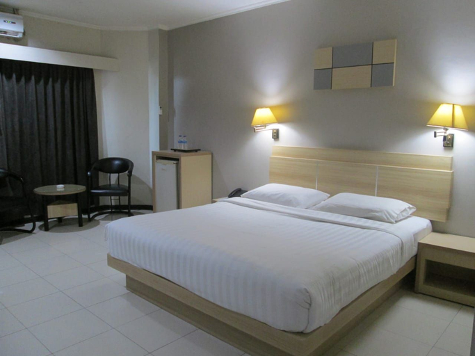 غرفة سوبيريور بسرير مزدوج، Merpati Hotel 2/2