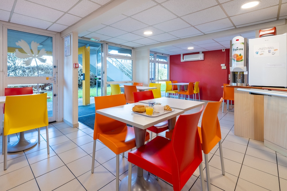 Premiere Classe Angers Ouest - Beaucouze 42/53
