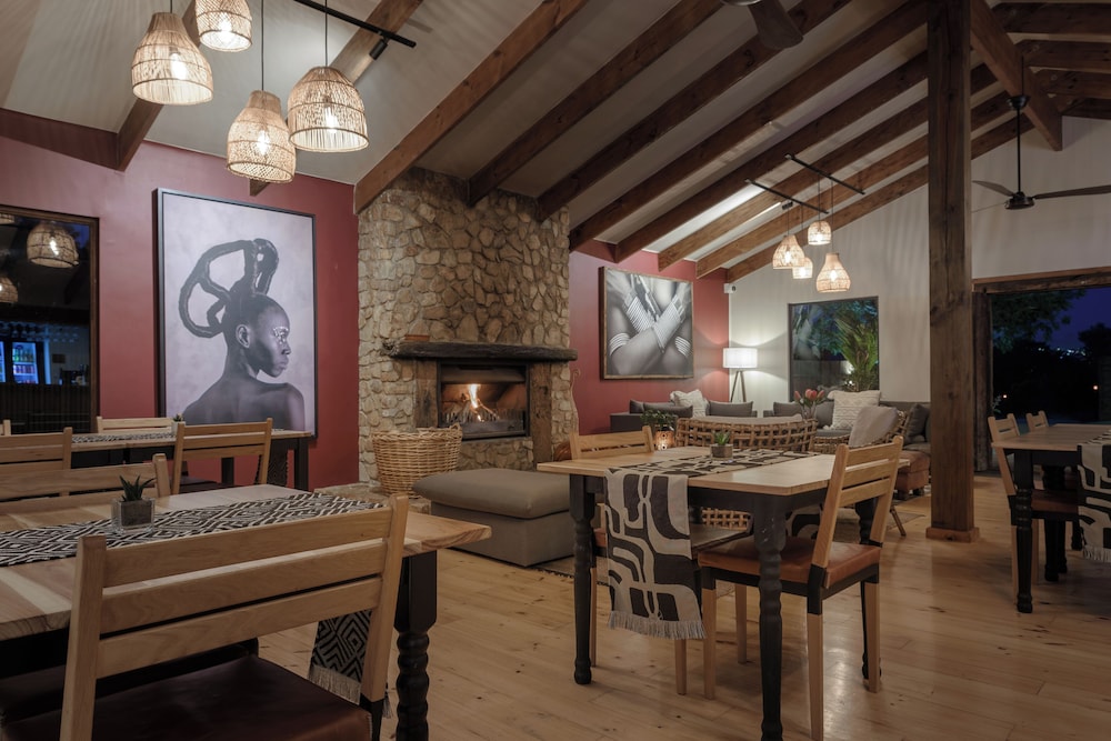 Elephant Hide of Knysna Guest Lodge 28/37