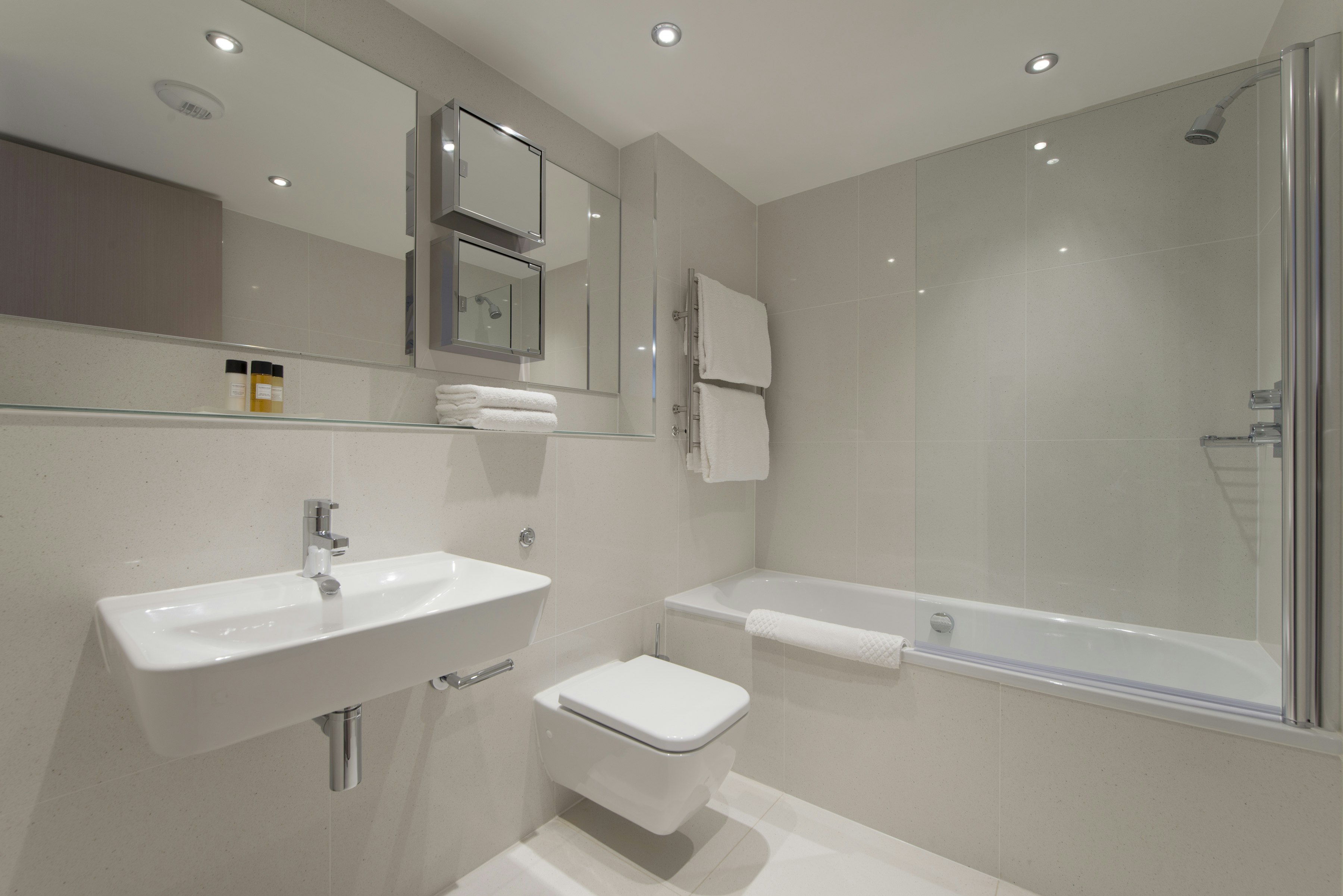 The Rosebery 40/41