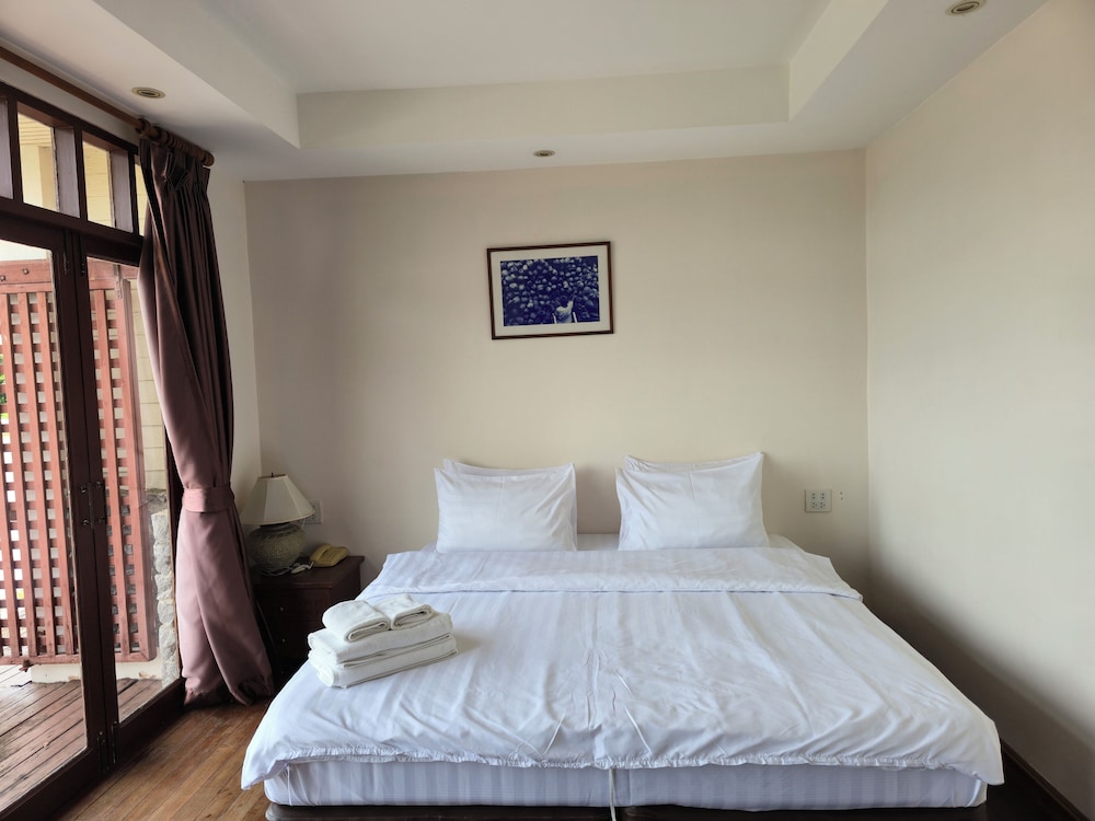 Baan Tai Had Resort and Water Sports 20/50
