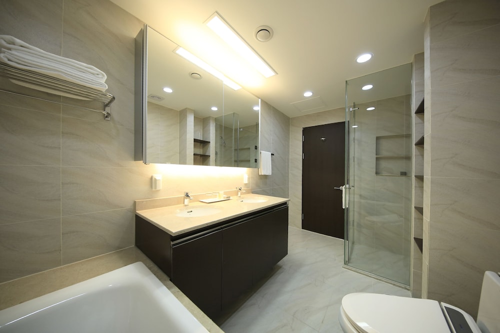 Orakai Insadong Suites 5/72