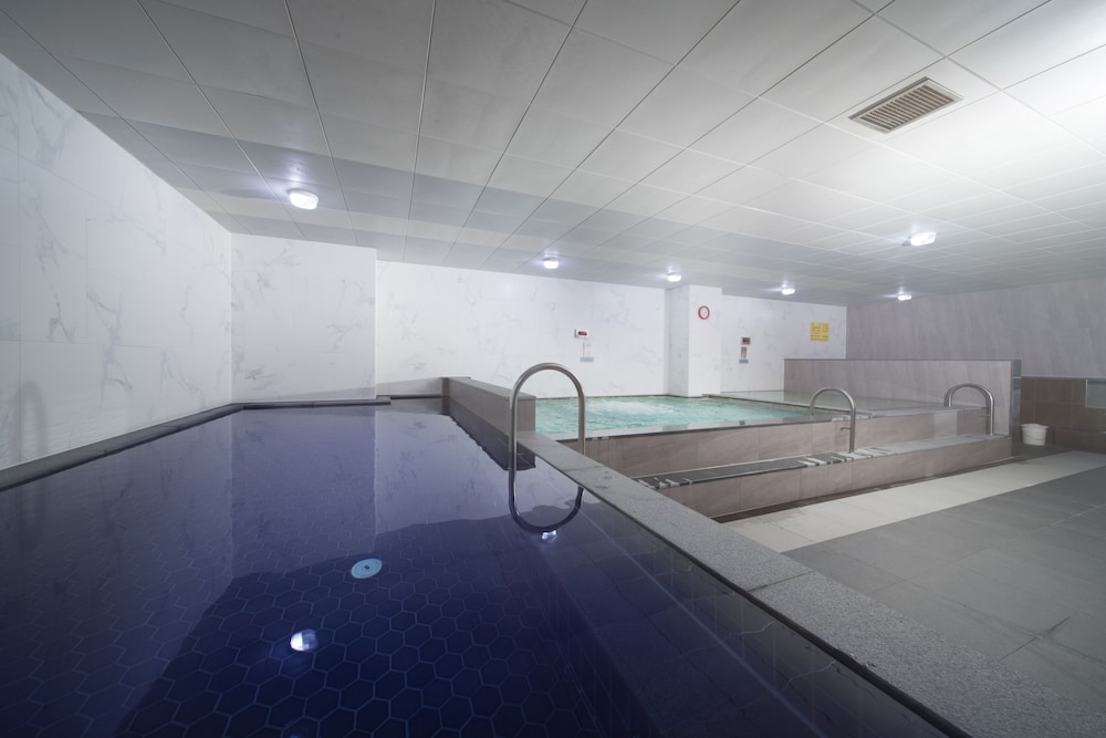 Hotel Bareve 42/64