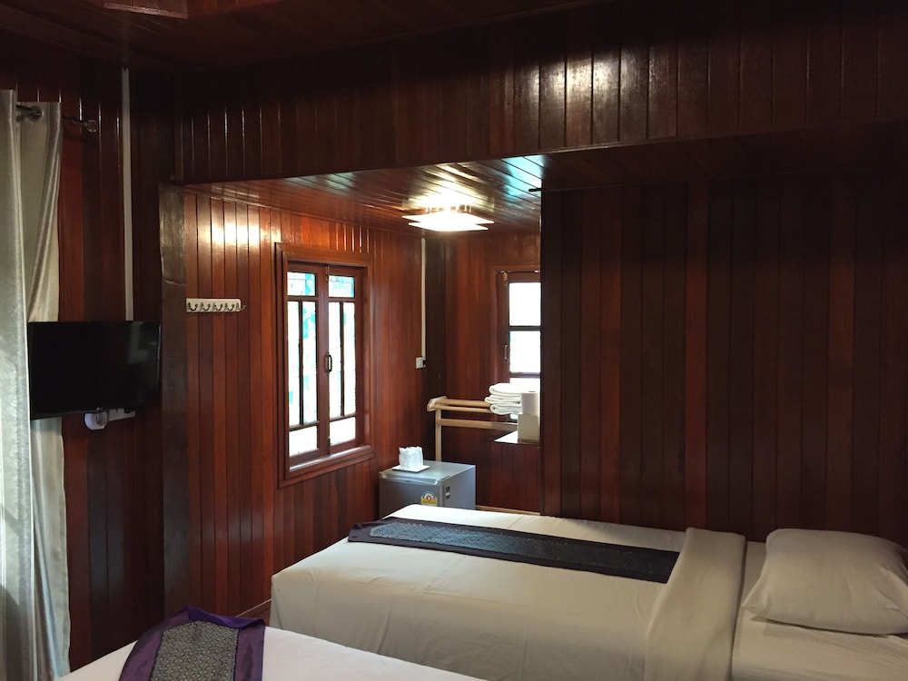 Baan Ing Khao Resort 20/50