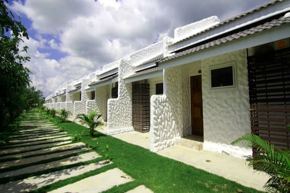 Lemon Resort 42/48