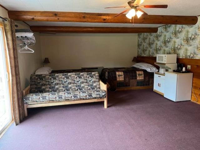 Springcreek Inn 3/22