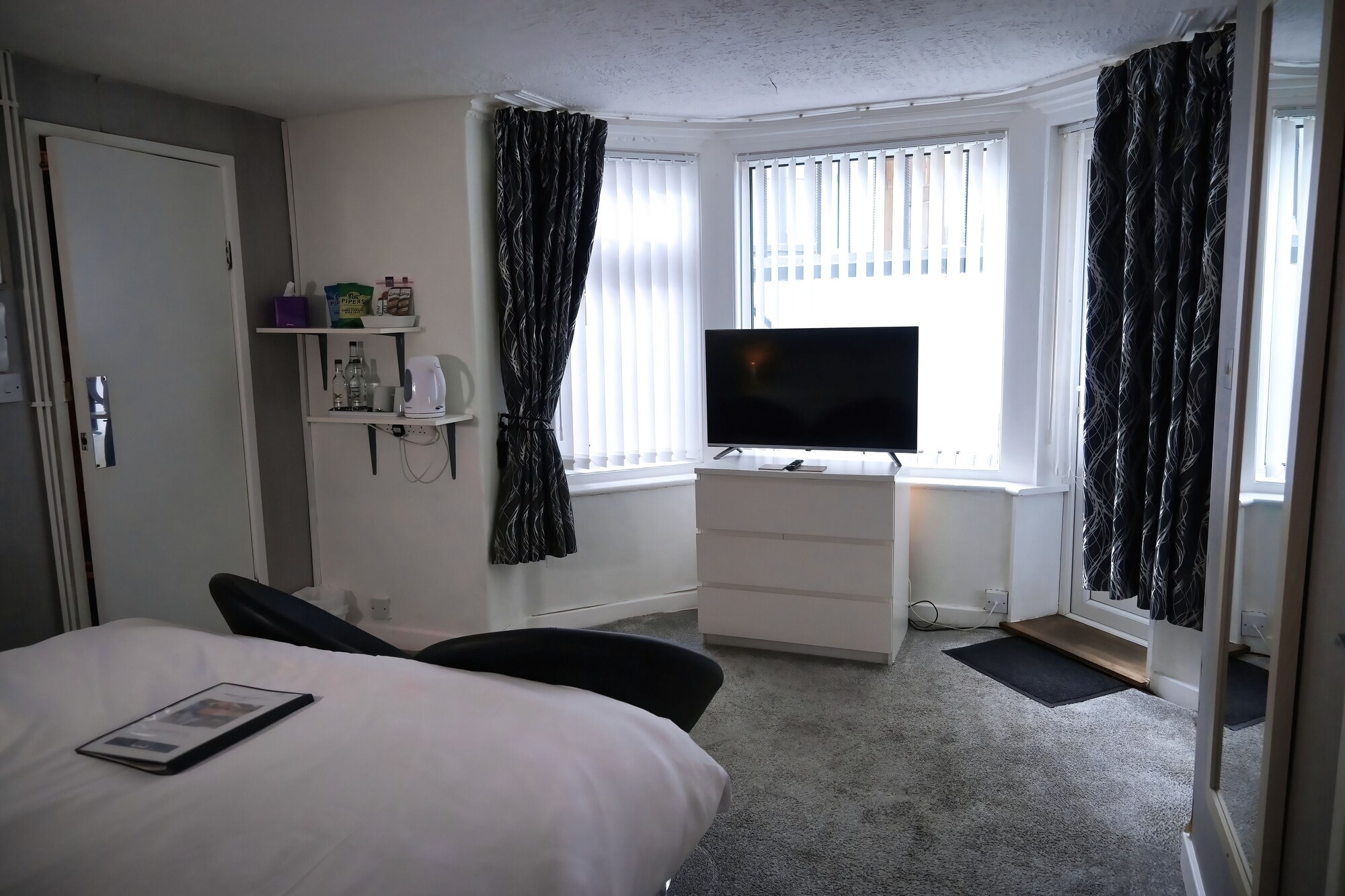Room, Double Bed, Large