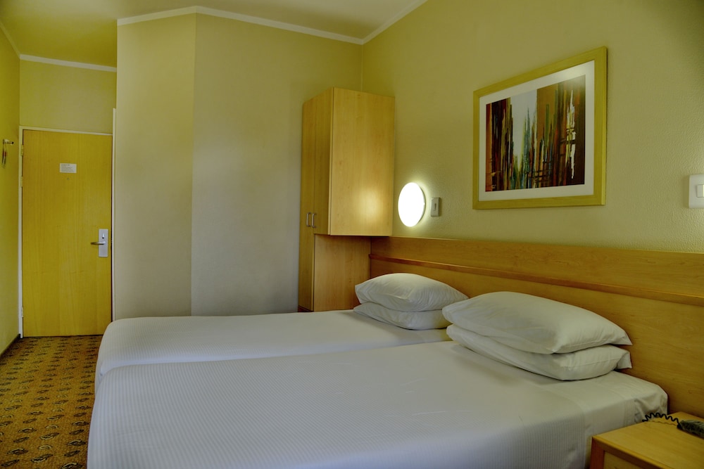 Road Lodge Bloemfontein Airport 19/36