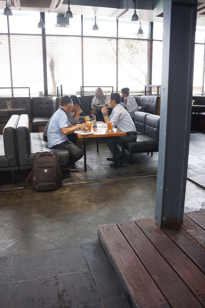 Liberta Hotel Kemang 44/46