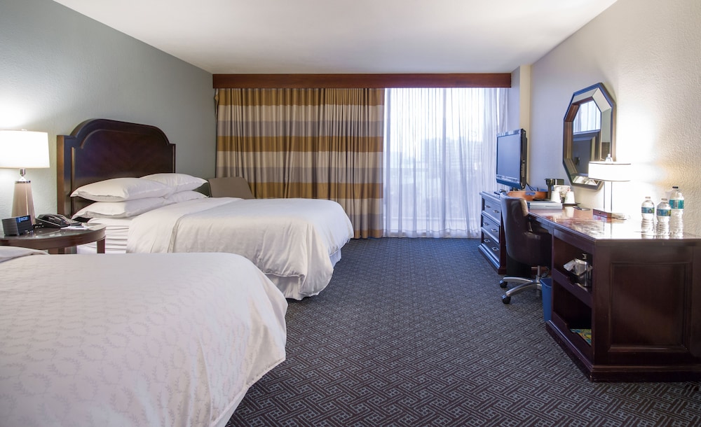 Hotel Tampa Riverwalk 11/55