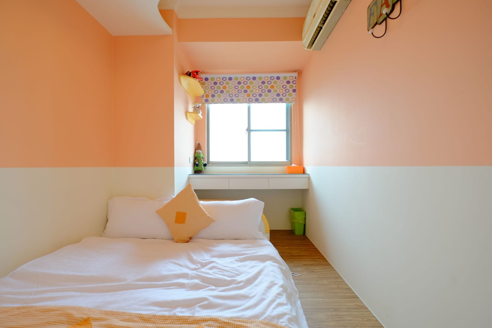 2 BEDROOMS, FAMILY, CITY VIEW