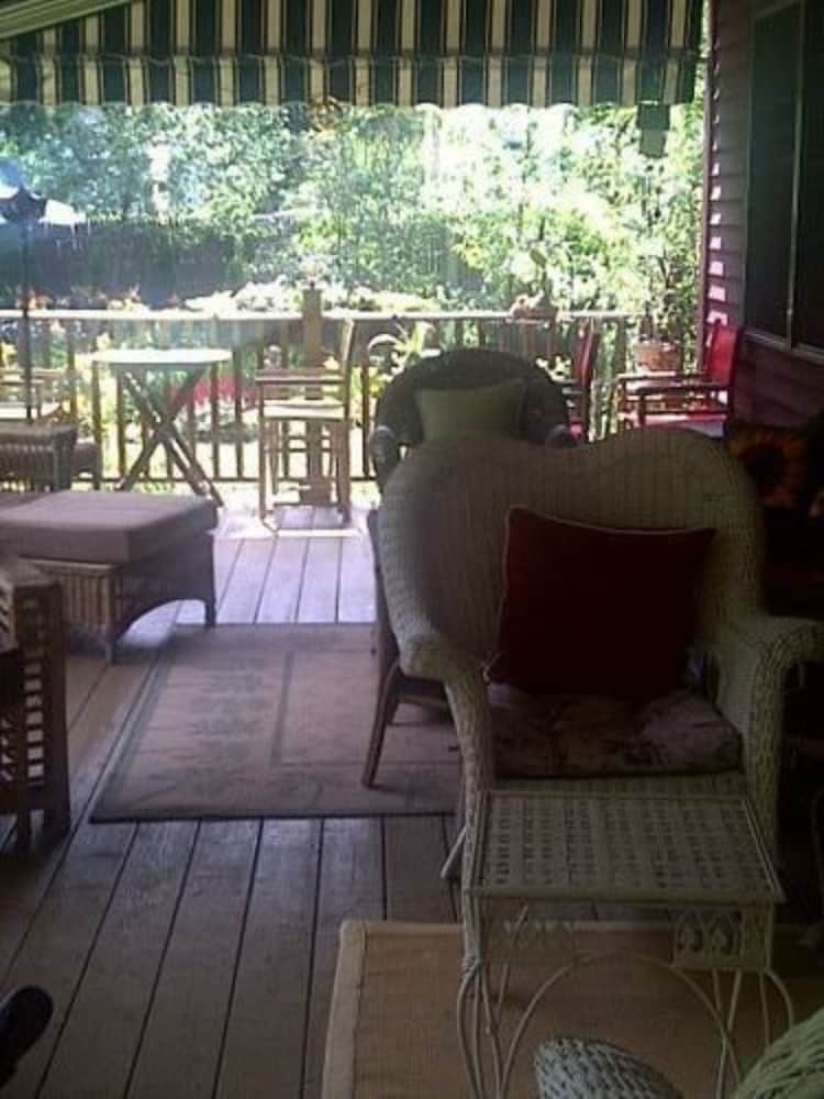 Eastgate Inn B&B 4/20
