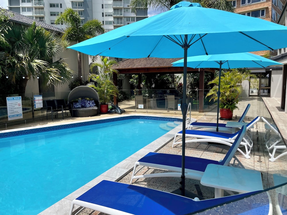 Burleigh Palms Holiday Apartments 33/75
