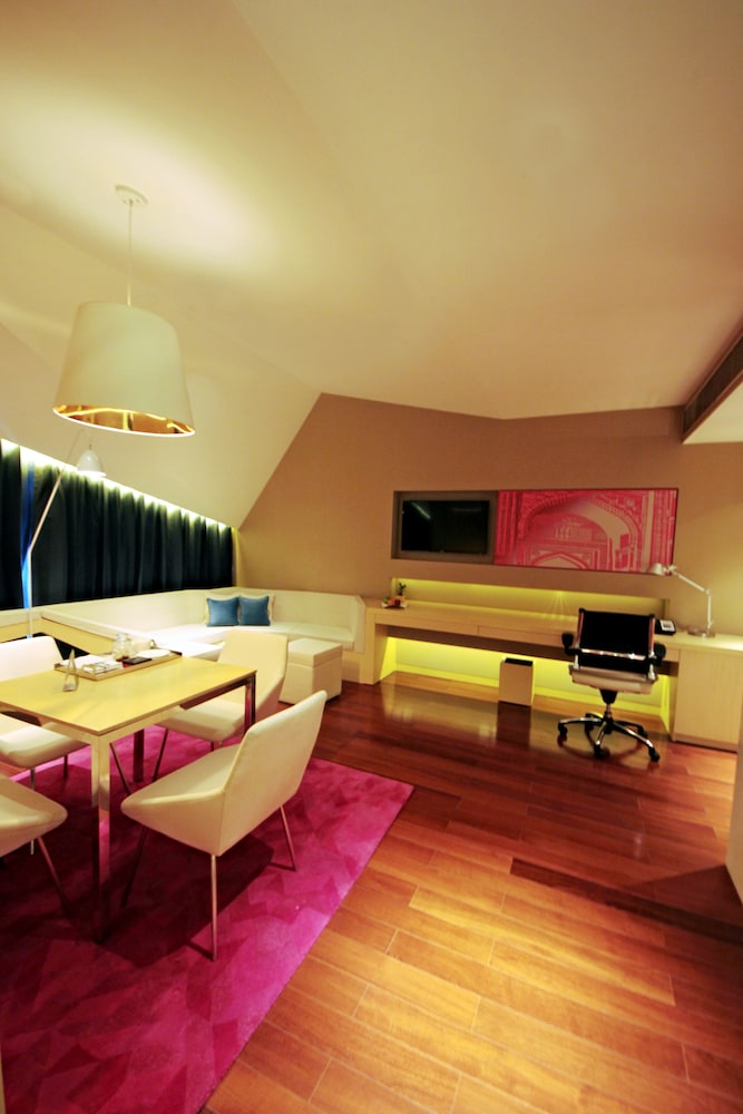 Vivanta New Delhi Dwarka 58/78