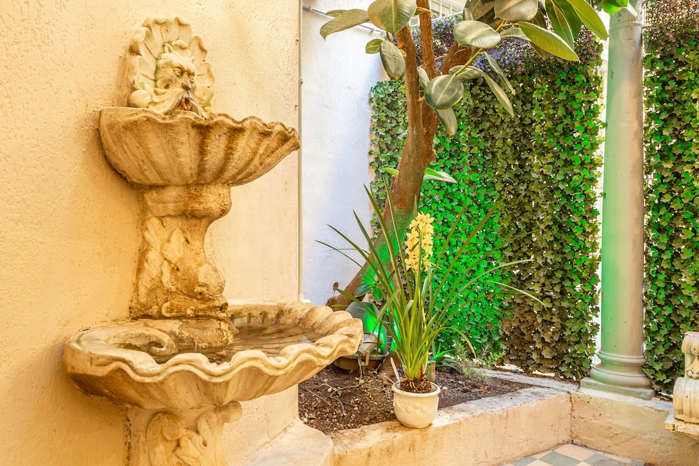 Hotel Medici 6/48