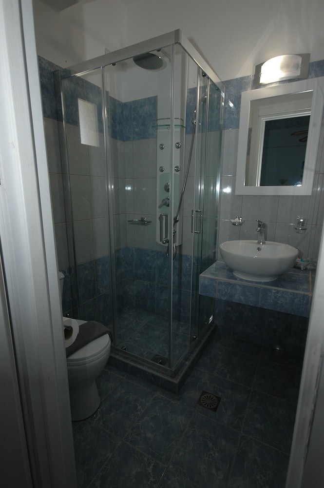 OCEAN VIEW 50/51
