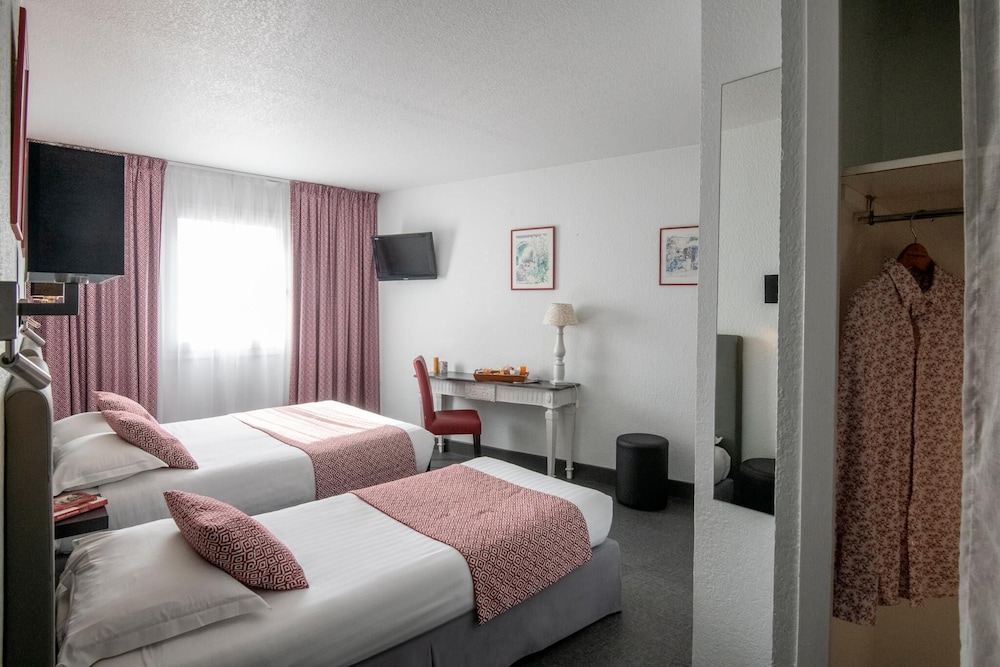 Hotel du Forum 10/50