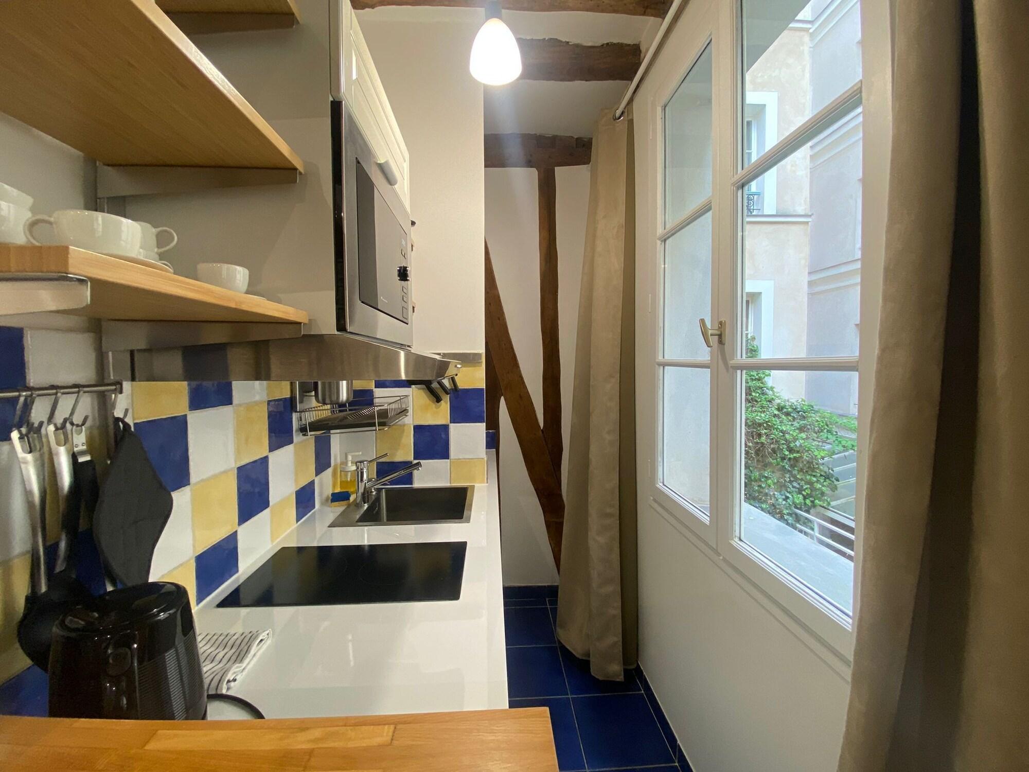 1 Bedroom, Stone, Apartment، Les Patios Du Marais 4/4
