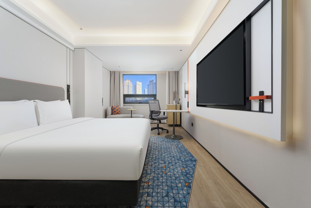 Standard, King Bed