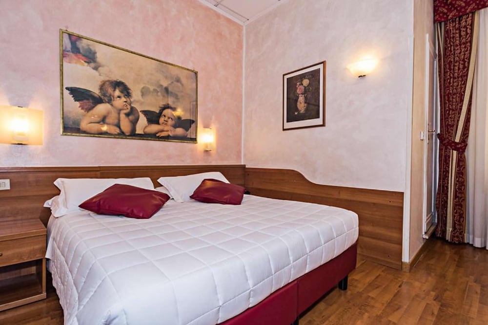 Hotel Julia 14/66