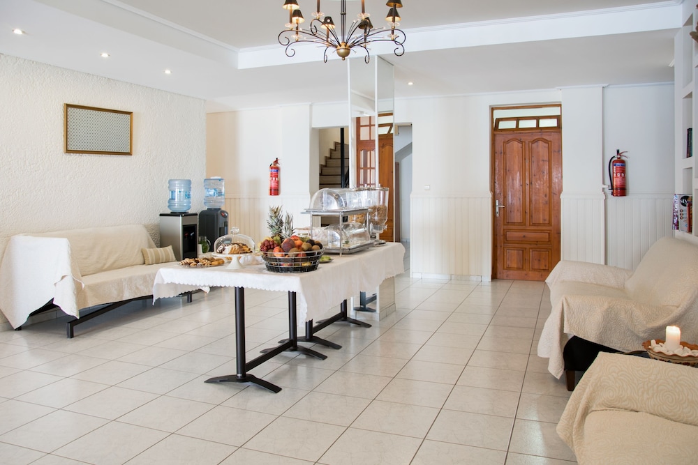 Sunrise Beach Hotel 33/53