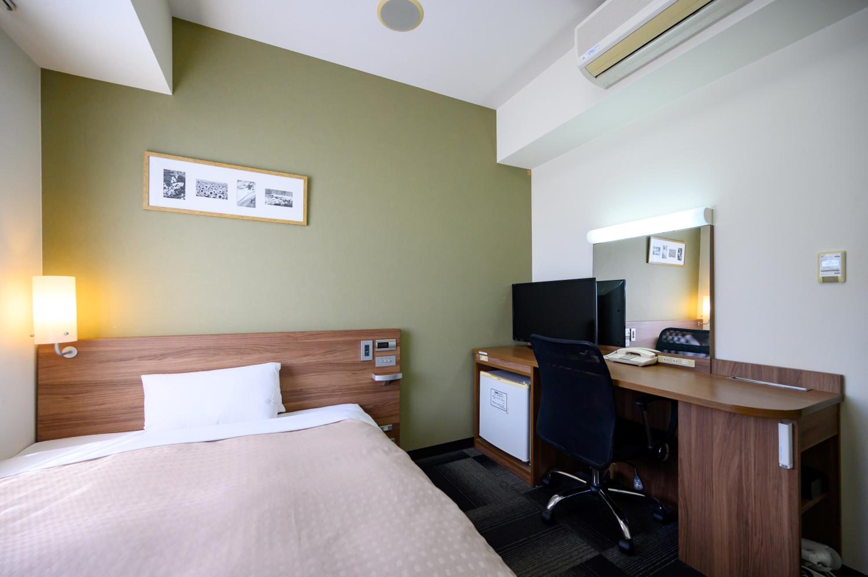 Hotel Econo Kameyama 37/85