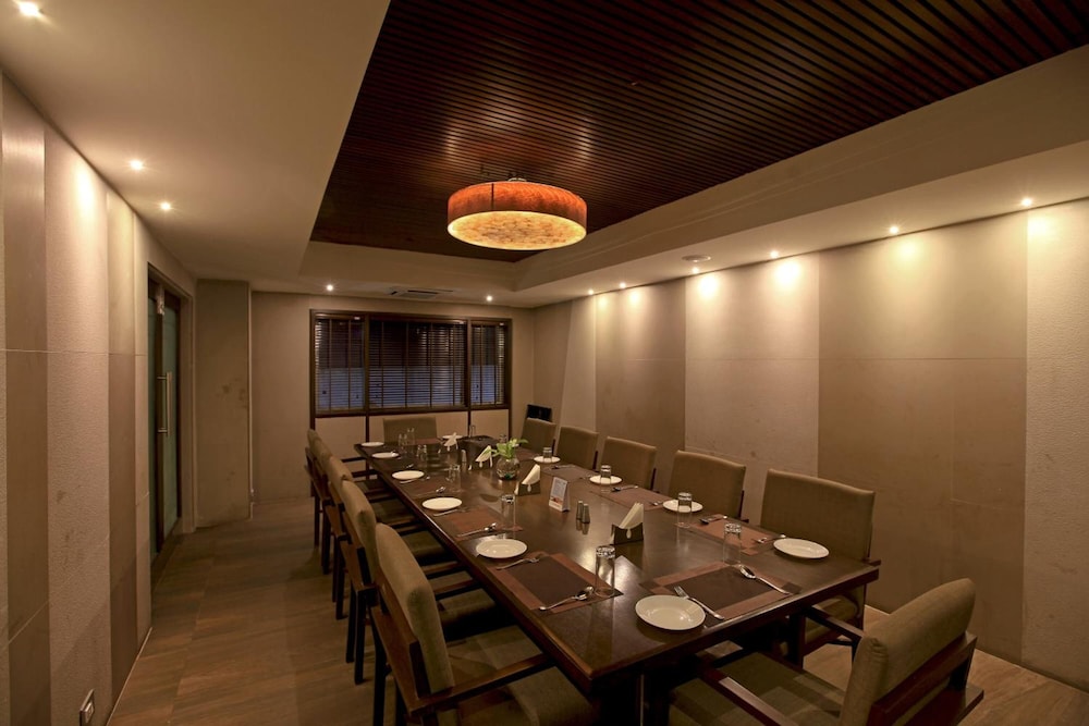 Goutham Grand Hotel 22/26