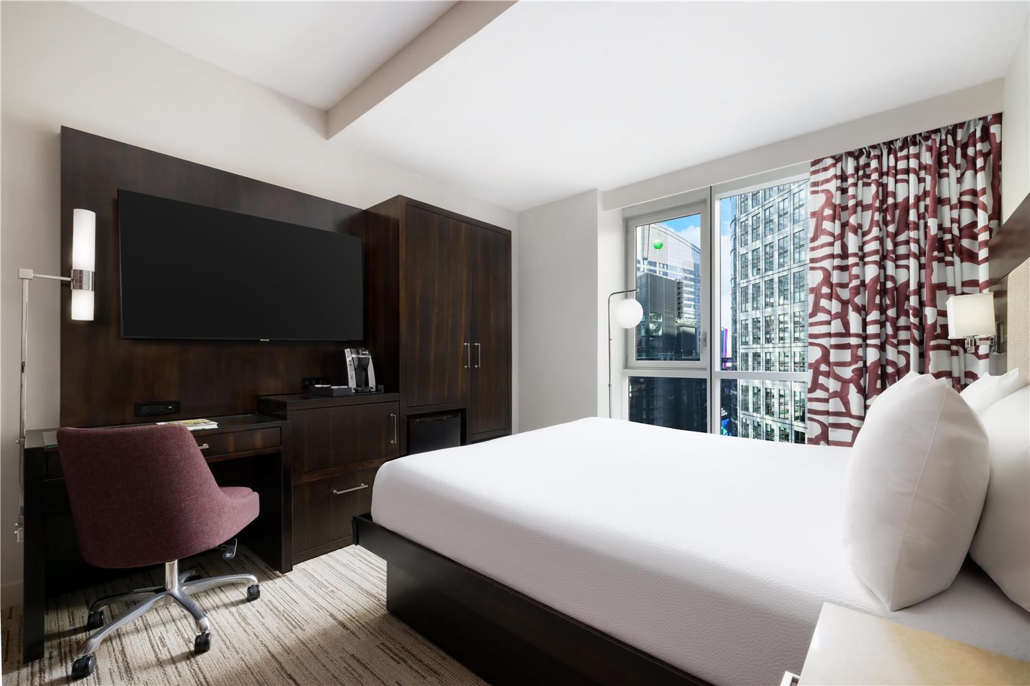 Times Square, King Bed, Partial View