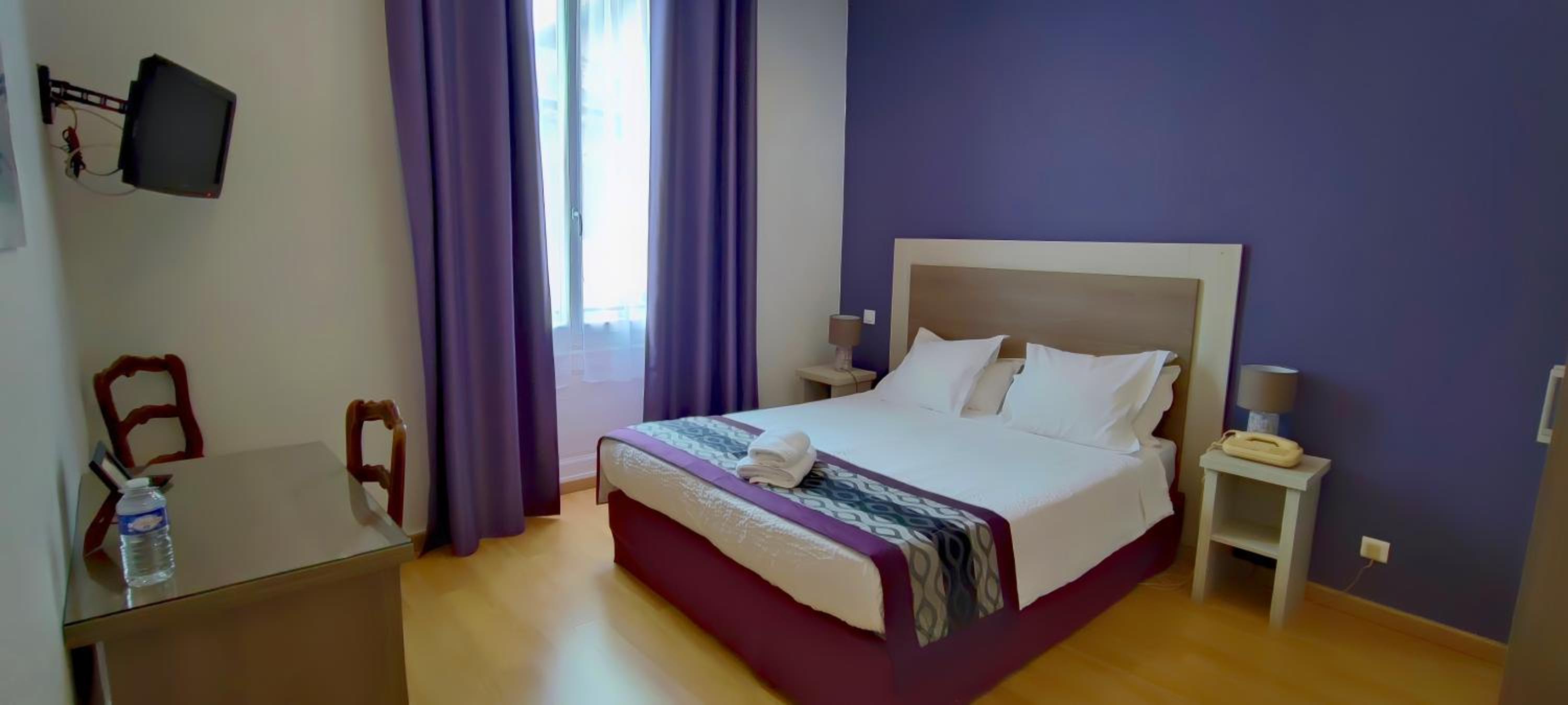 LOGIS GRAND HOTEL 11/51