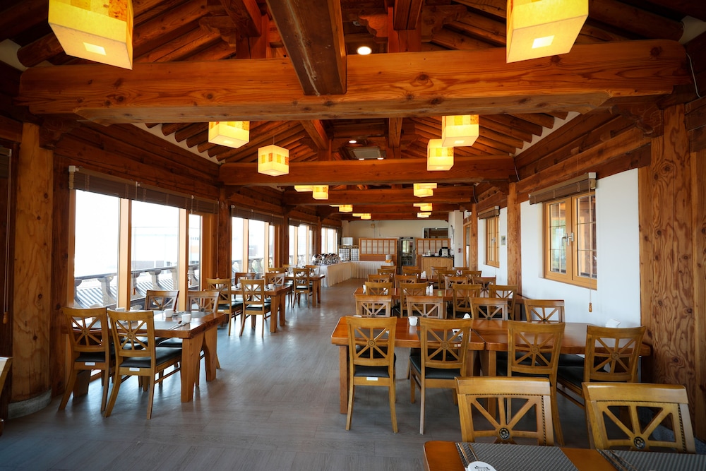 Hanok Hotel Odongjae 32/43