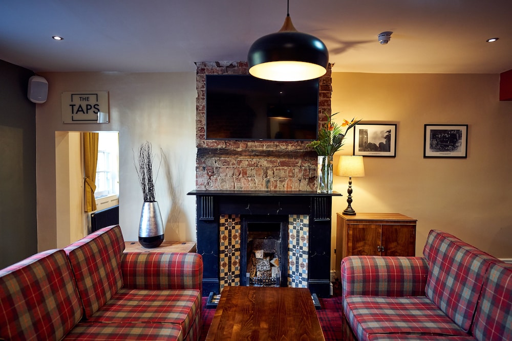 The Kirkfield Hotel 26/33