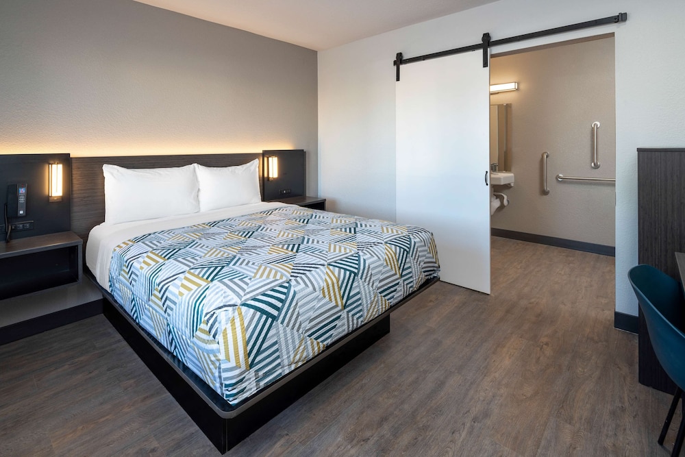 Motel6 Fontana 21/46