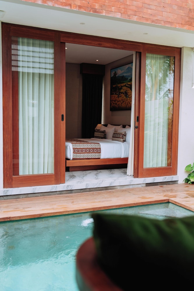 Unagi Mas Villas by Emana 31/56