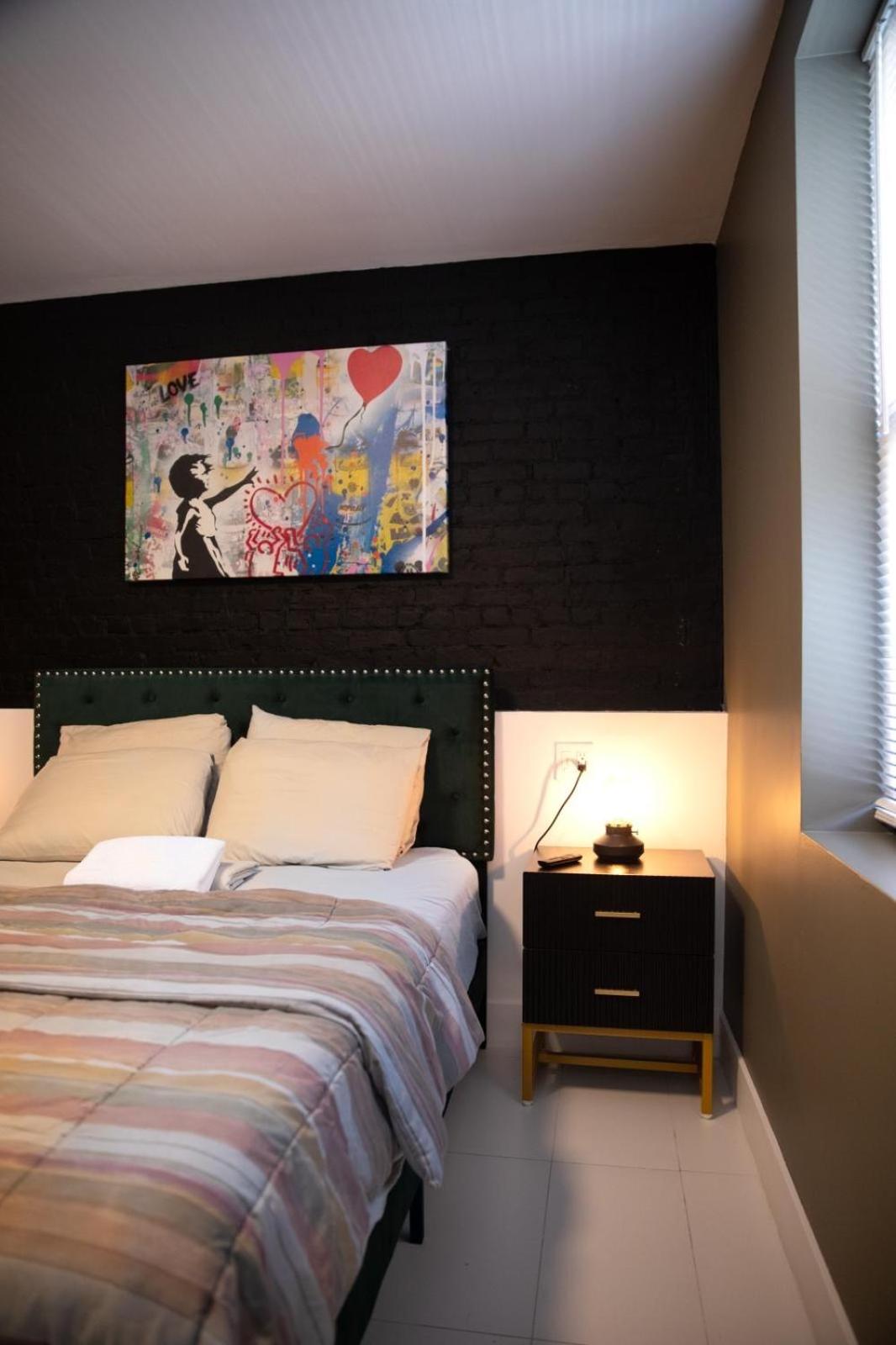 Private, Deluxe, Queen Bed