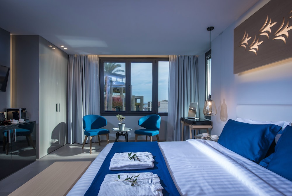 Lavris City Suites 10/50