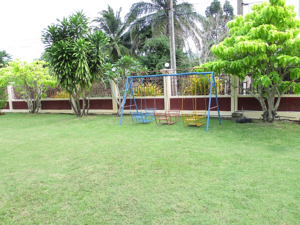 Muang Thong Family Suite Hat Yai 42/56