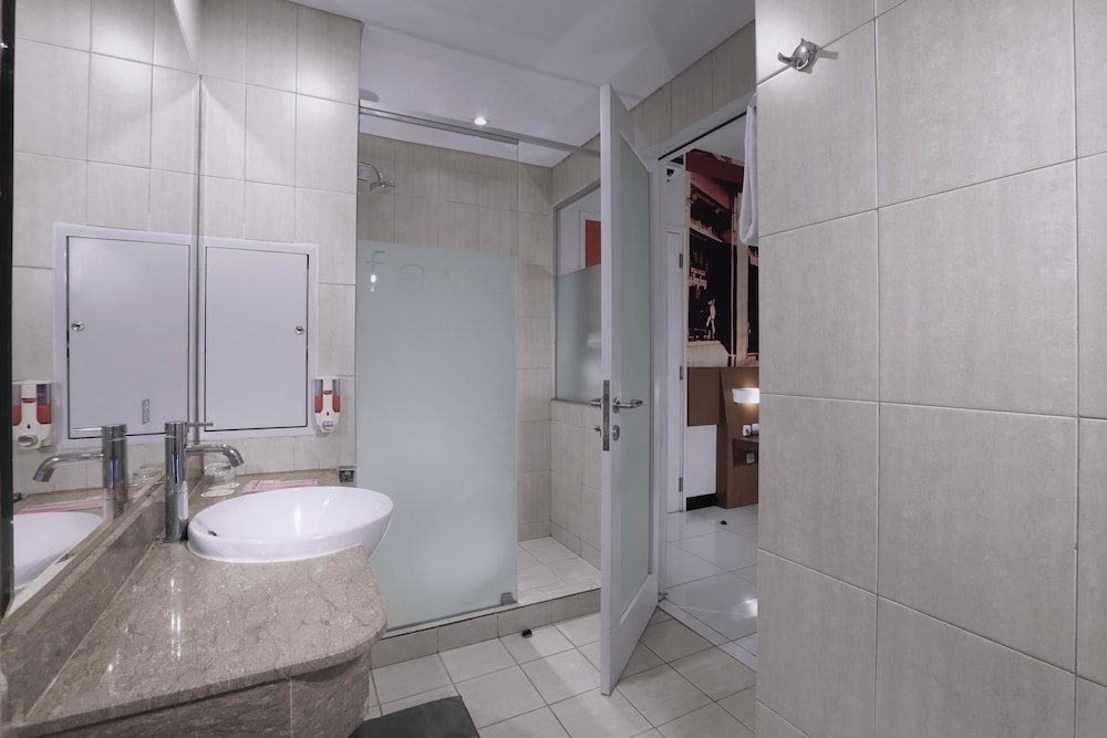 Room at favehotel Braga, BANDUNG