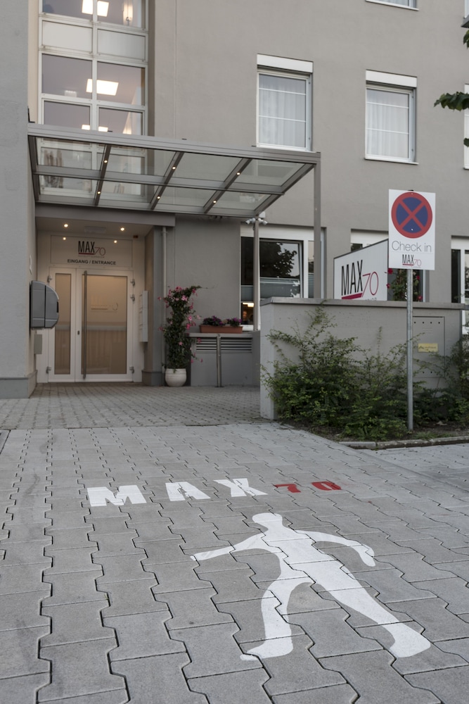 Hotel Max 70 44/50