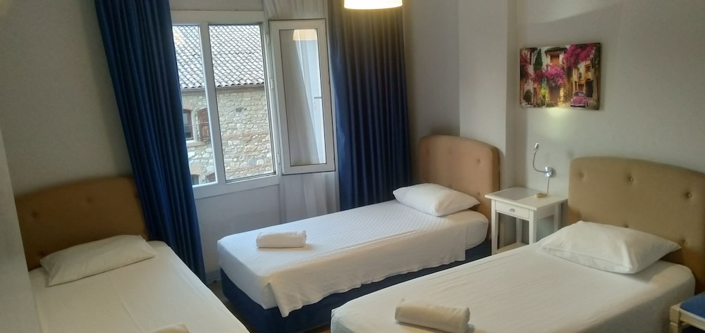 Urkmez Hotel 18/50