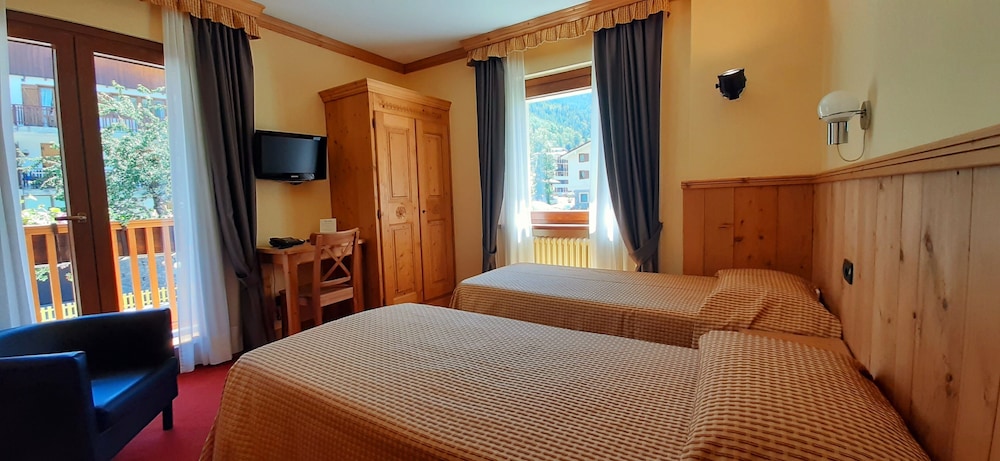 CLASSIC, DOUBLE BED