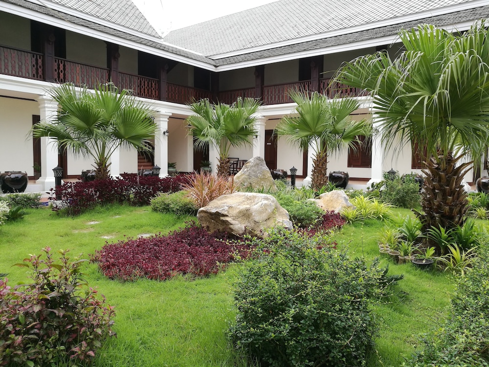 Houngvilai Hotel 43/49