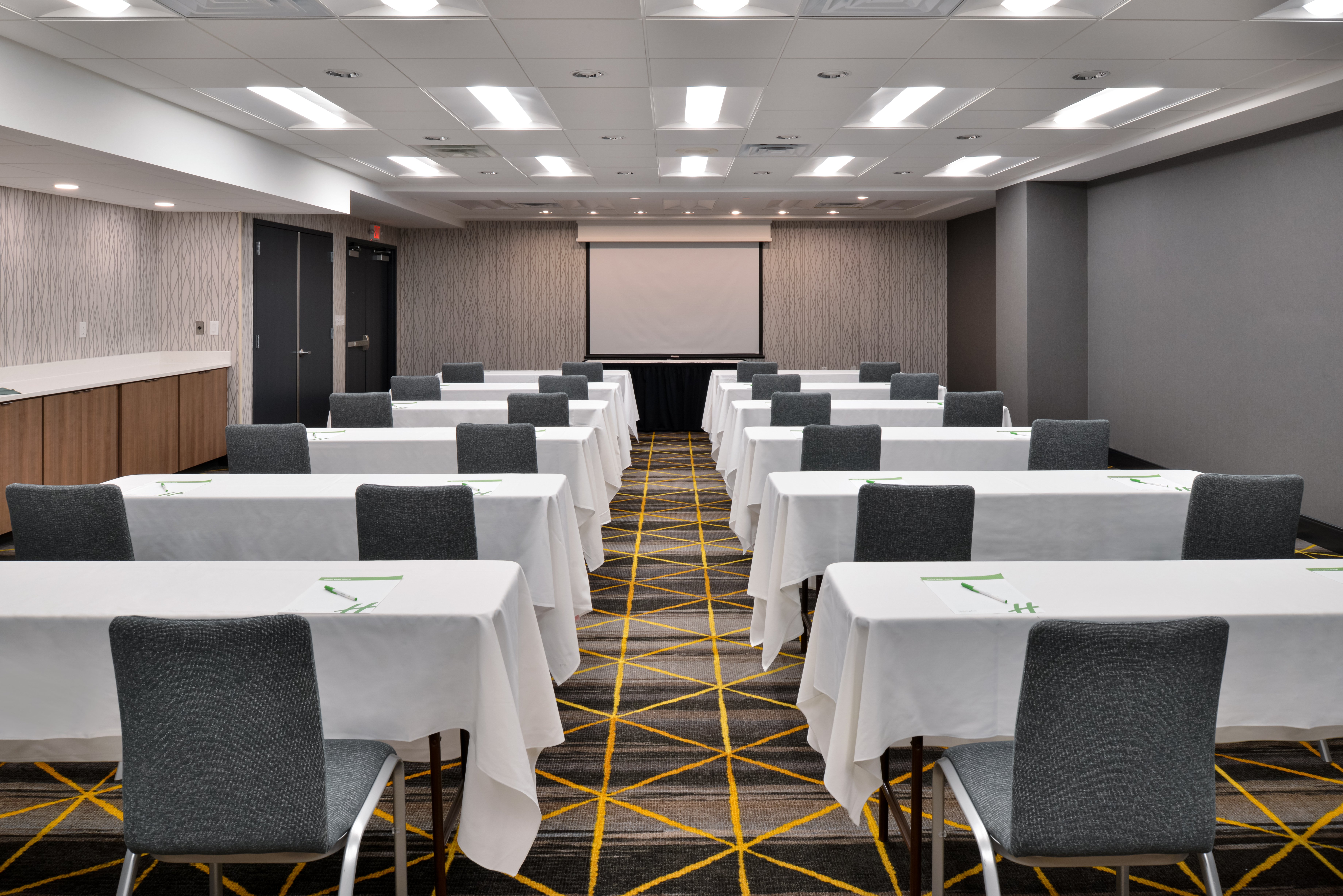 Holiday Inn Hotel And Suites Overland Park Convention Center 41/48