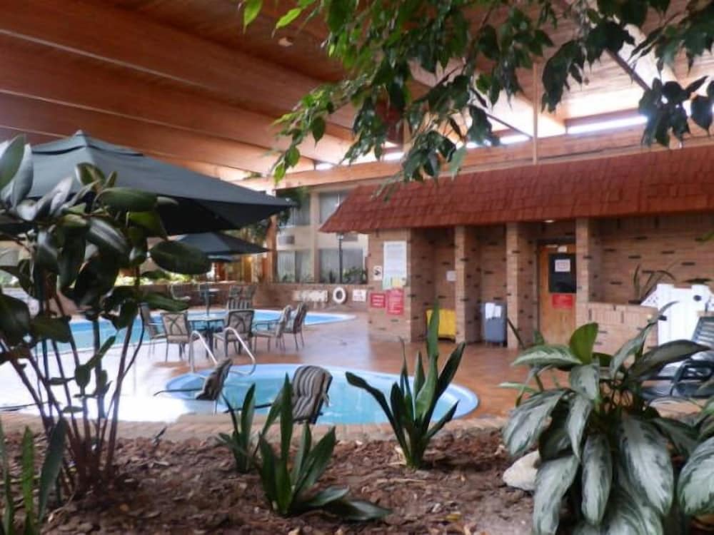 Travelodge by Wyndham Gaylord 40/46