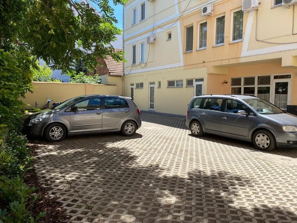 Tisza Alfa Hotel 39/48