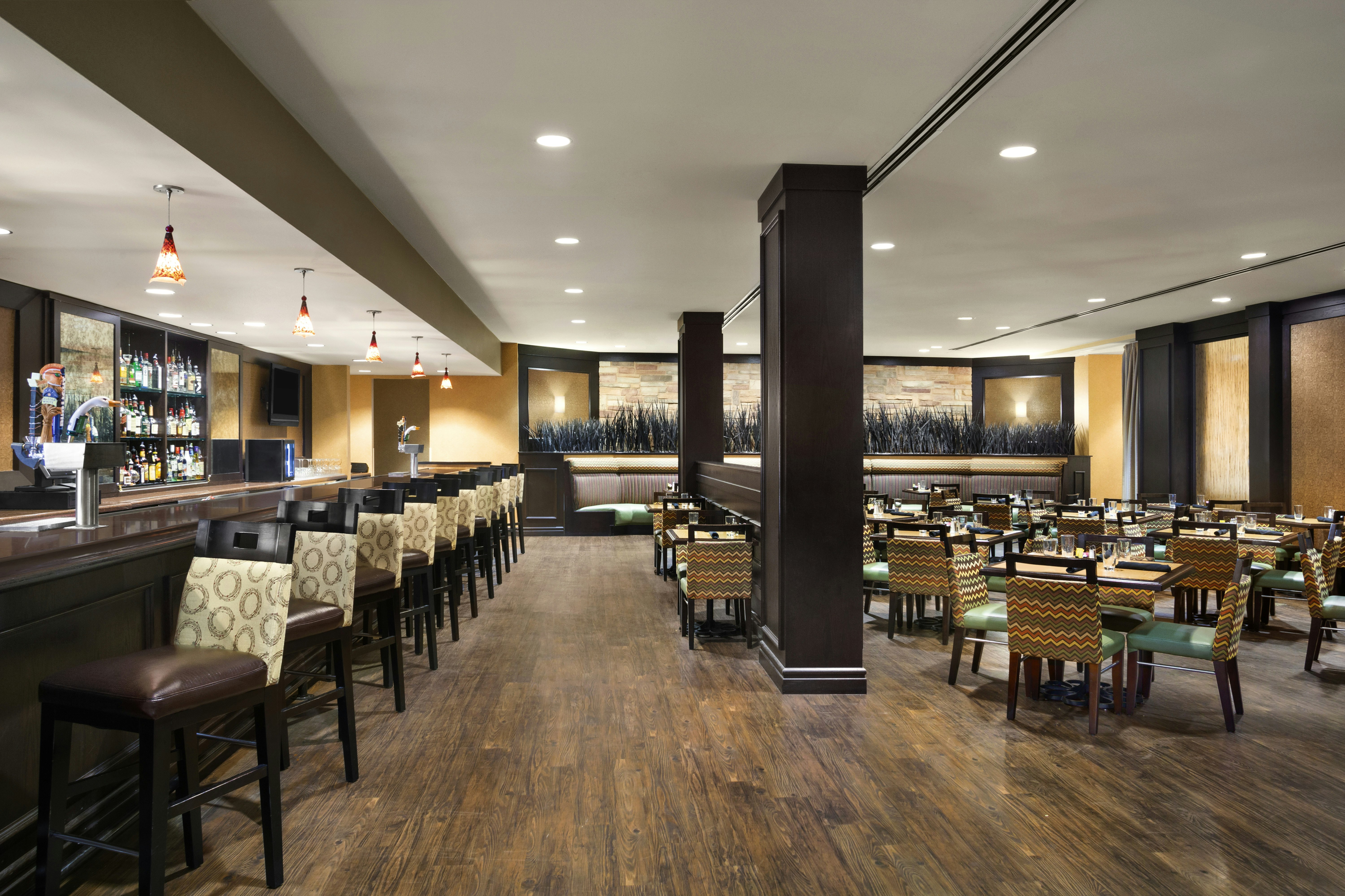 DoubleTree by Hilton Hotel Dallas DFW Airport North 32/53