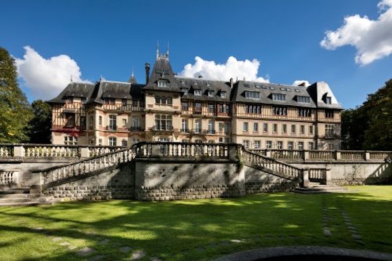Chateau Jeanne & the Forest - Chateau de Montvillargenne 75/82